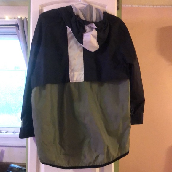 Nike Windbreaker - Picture 2 of 2